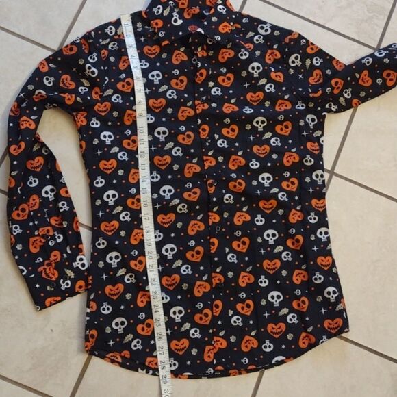 NWOT Simon Banks Halloween buttondown longsleeve shirt heart pumpkins skulls S - Picture 7 of 10